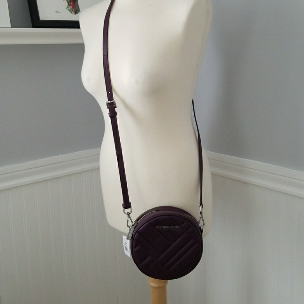 Michael Kors Vivianne Canteen Crossbody Purple Bag - Picture 5 of 5